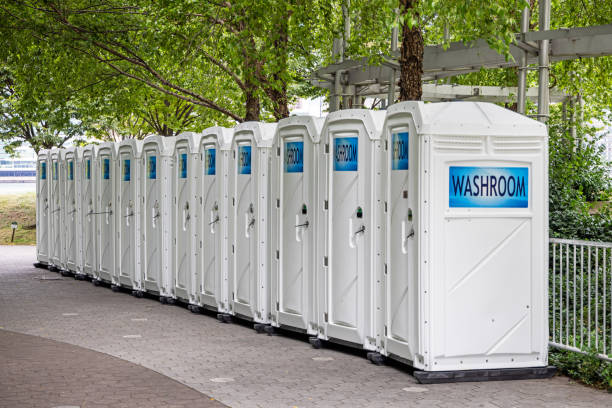 Best Portable bathroom rental  in Derwood, MD